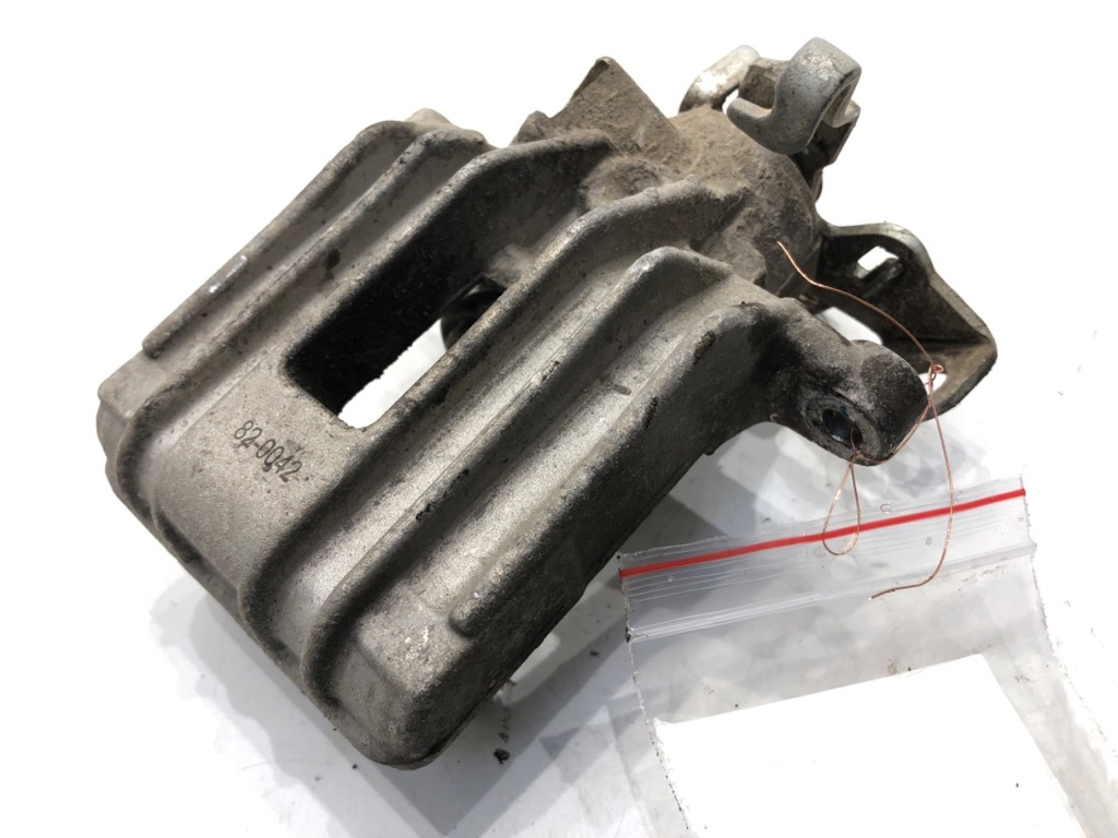 [STARK-584684] Pinza de freno trasera izquierda SEAT Toledo II (1M2) 1.6 74 kW 1998-2004
