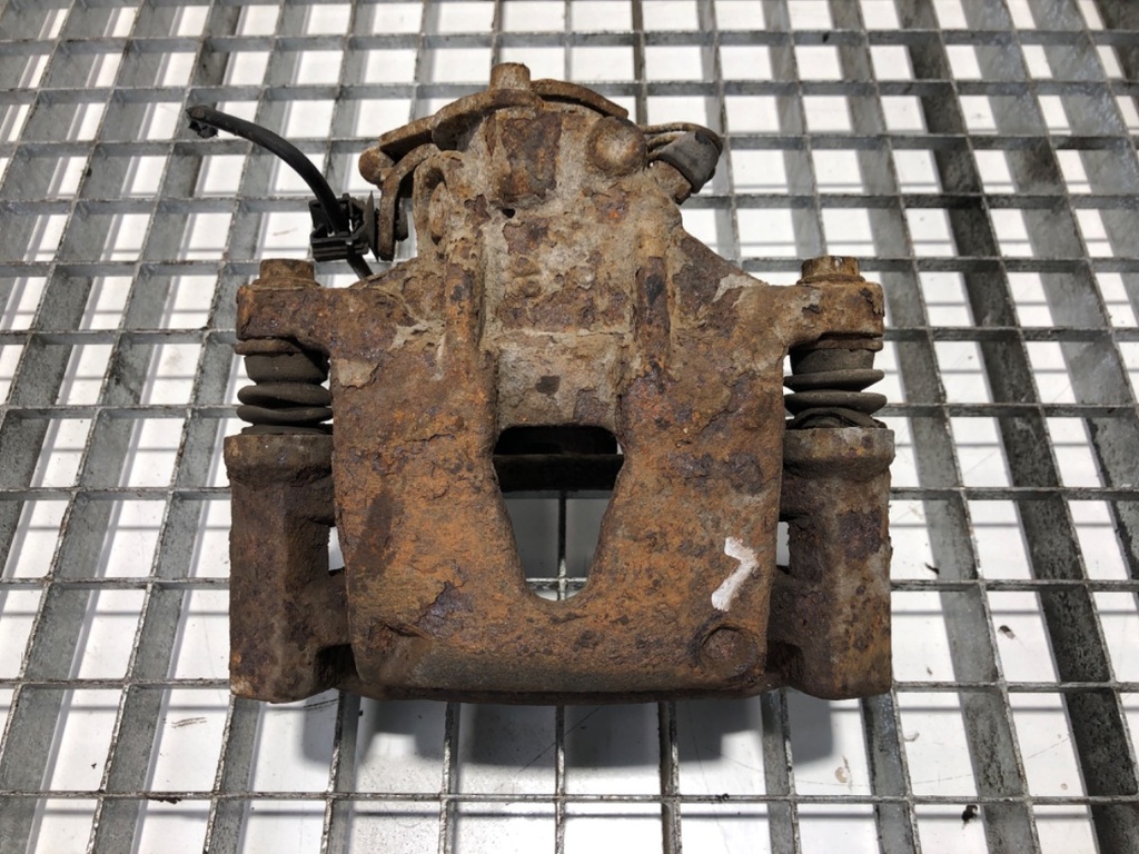 [STARK-668832] Pinza de freno trasera izquierda NISSAN INTERSTAR Autobus (X70) 2002-2022