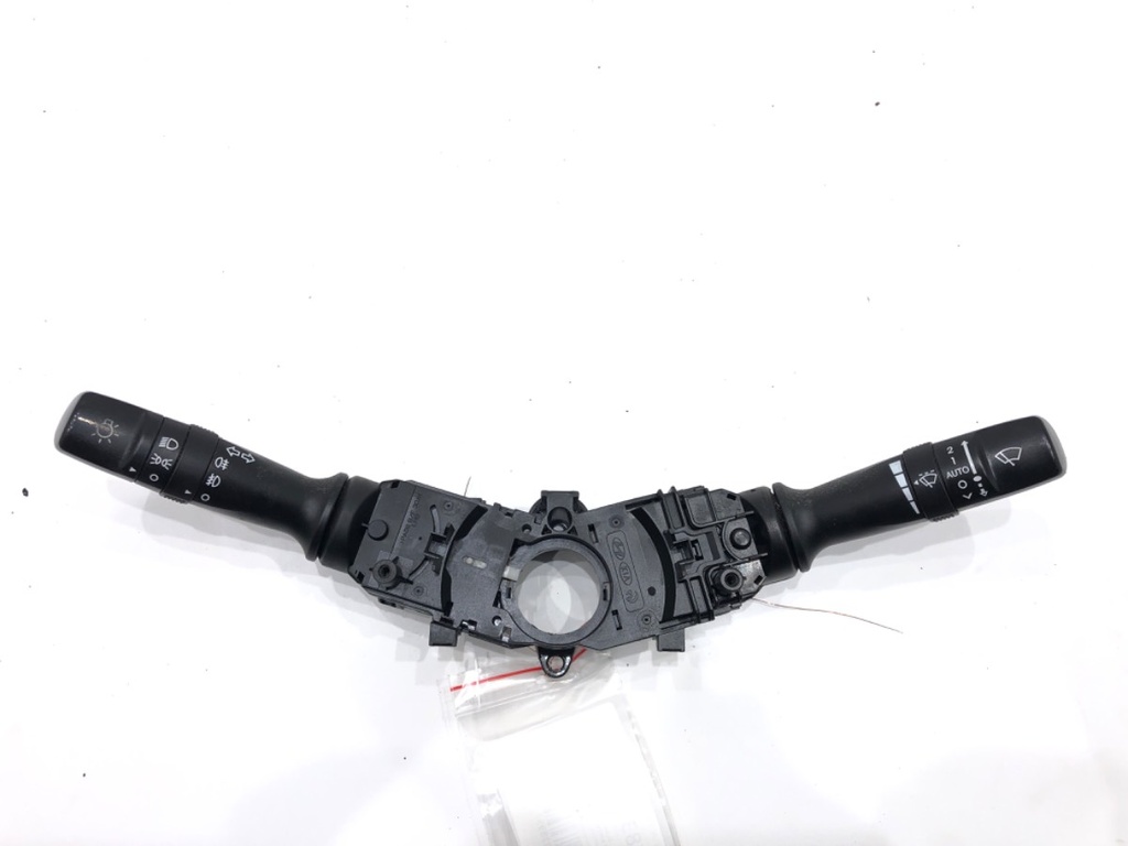 [STARK-683895] Combinado de luces e intermitentes HYUNDAI ELANTRA V (MD, UD) 1.6 97 kW 2011-2015