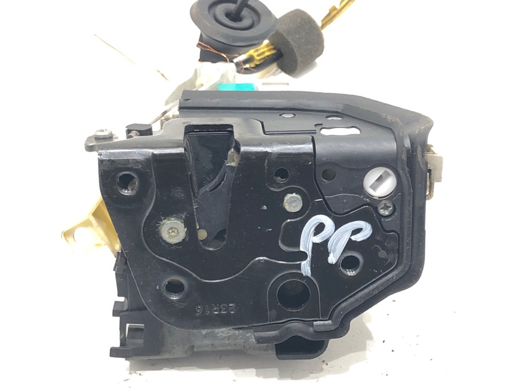 [STARK-686624] Cerradura de puerta delantera derecha Audi Q5 (8RB) 2008-2017