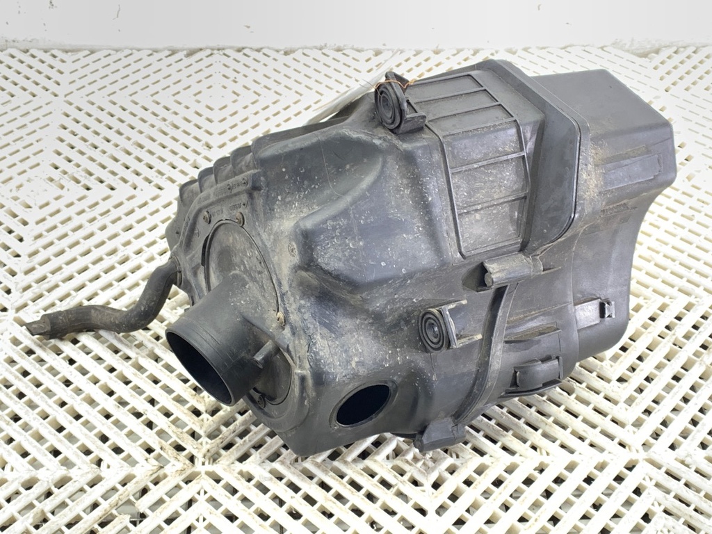 [STARK-706965] Caja de filtro de aire Audi A8 D3 (4E2, 4E8) 2002-2010 4.0 TDI quattro 202 kW