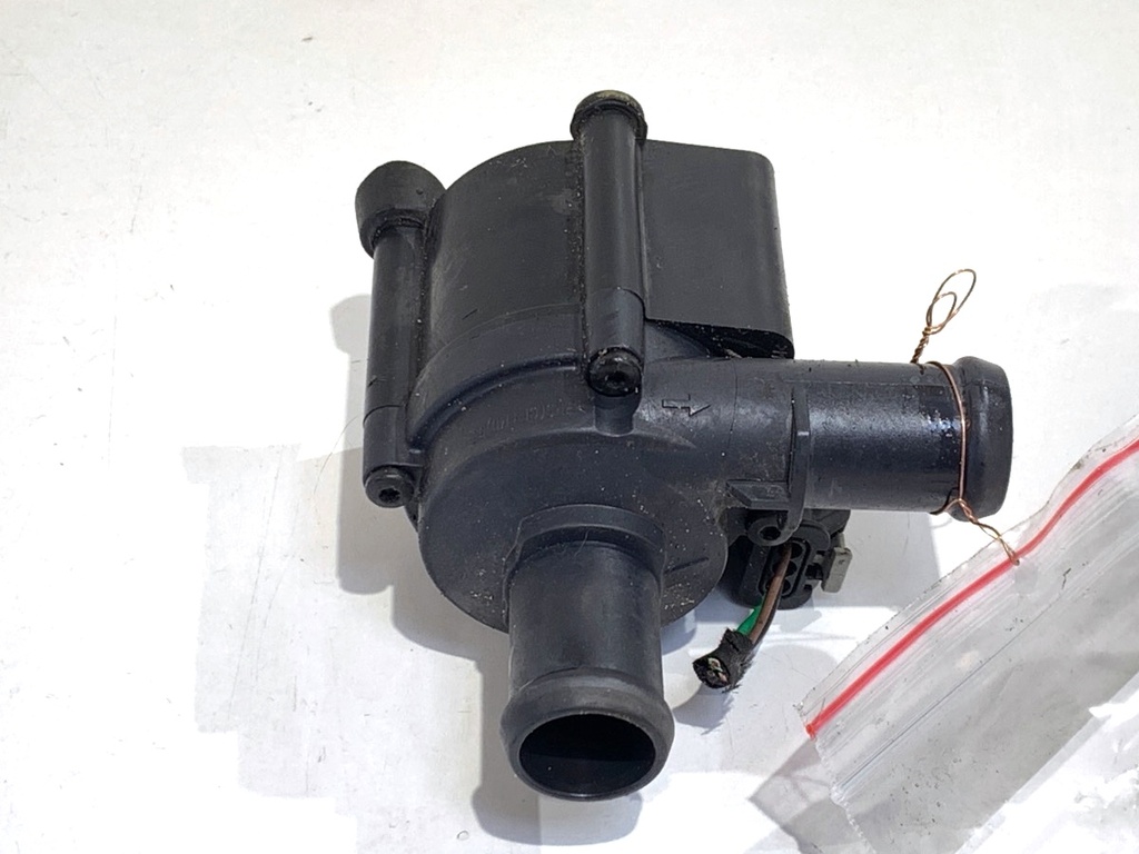 [STARK-875945] Bomba de agua adicional Audi A4 B9 (8W2, 8WC) 2.0 TFSI quattro 185 kW