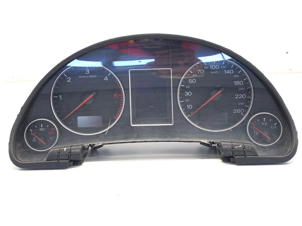 [STARK-904132] Cuentakilómetros Audi A4 B6 (8E2) 2.5 TDI 114 kW 2001-2002