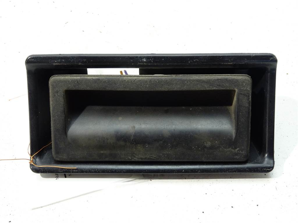 [STARK-354364] Manilla de portón trasero VW Jetta IV (162, 163, AV3, AV2) 2008-2022