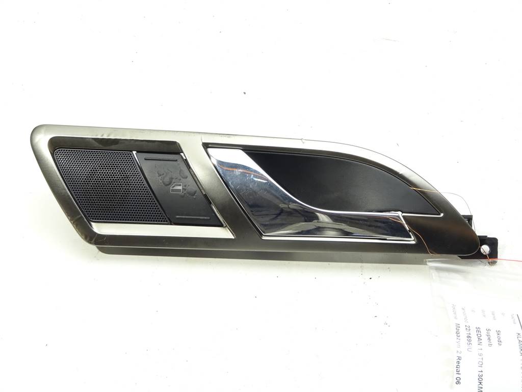 [STARK-383632] Manilla interior de puerta trasera derecha SKODA Superb I (3U4) 2001-2008