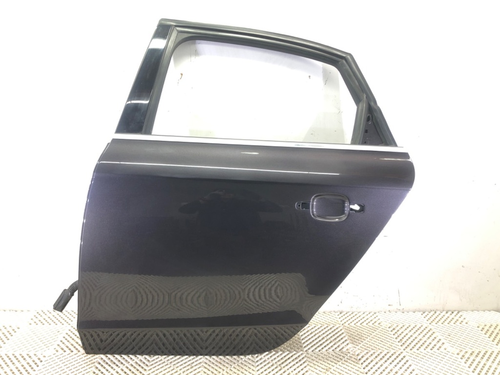 [STARK-673145] Puerta trasera izquierda Audi A4 B8 Avant (8K5) 2007-2015