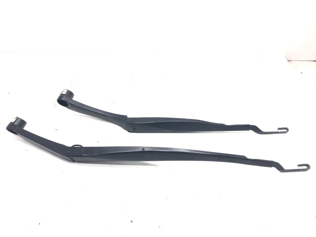 [STARK-658256] Brazo limpiaparabrisas delantero completo KIA Optima Sportswagon (JF) 2016-2022