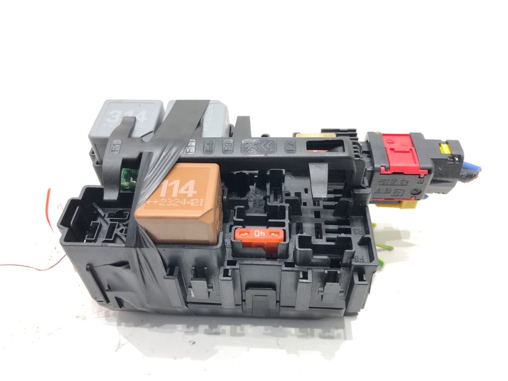 [STARK-658426] Caja de fusibles Toyota Proace City Verso MPV 1.5 D-4D 130 (BKYMA) 2019-2022