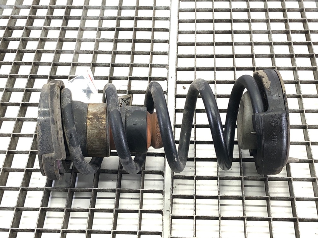 [STARK-697017] Muelle trasero Chrysler Pacifica 2016-2022 3.6 214 kW