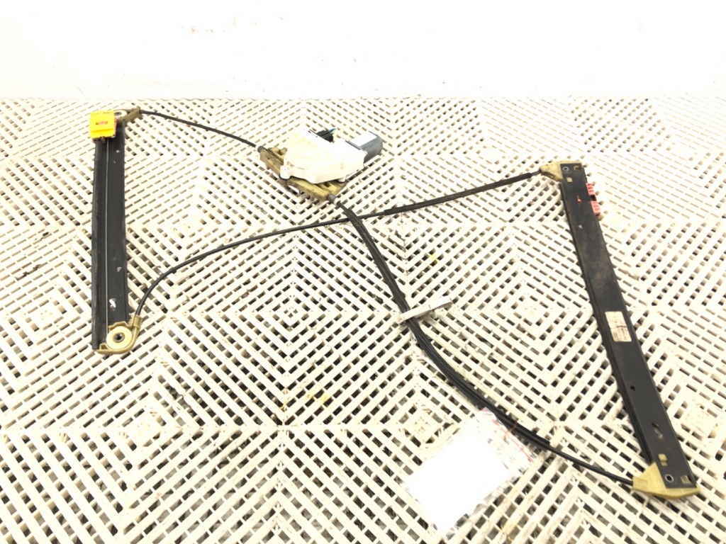 [STARK-667395] Elevalunas delantero izquierdo Audi A6 C6 Avant (4F5) 2.0 TFSI 2005-2011