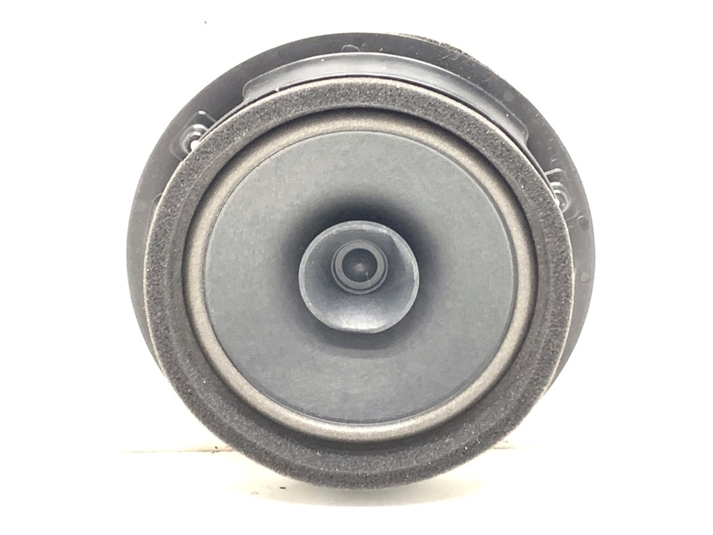 [STARK-715946] Altavoz Suzuki S-CROSS 2022-2022 1.4 Hybrid AllGrip 95 kW