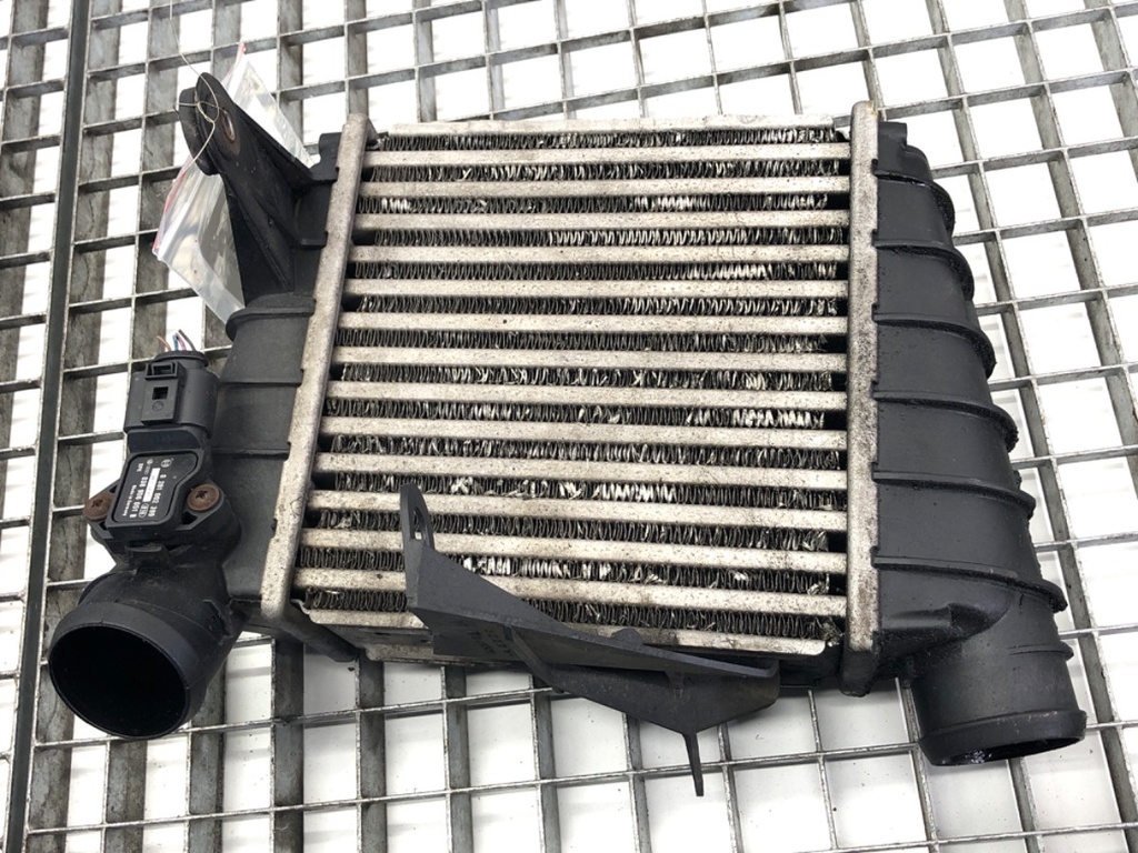 [STARK-791380] Intercooler SKODA ROOMSTER Praktik (5J) 1.4 TDI 59 kW 2007-2015