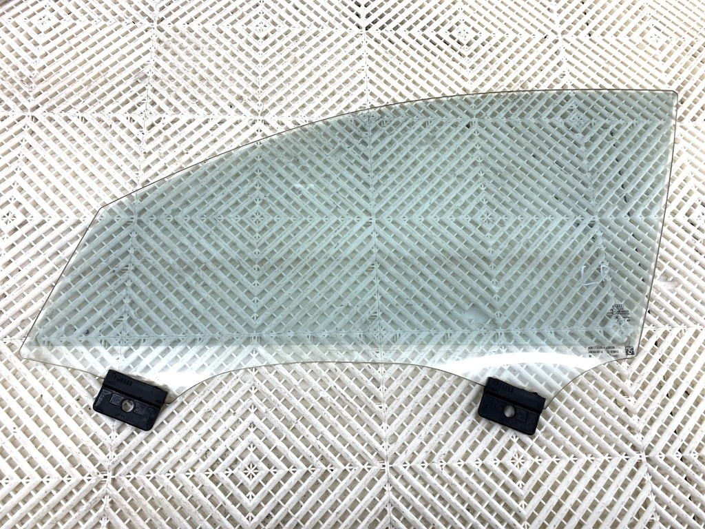 [STARK-822722] Ventana delantera izquierda AUDI A6 C7 Avant (4G5, 4GD) 2011-2018