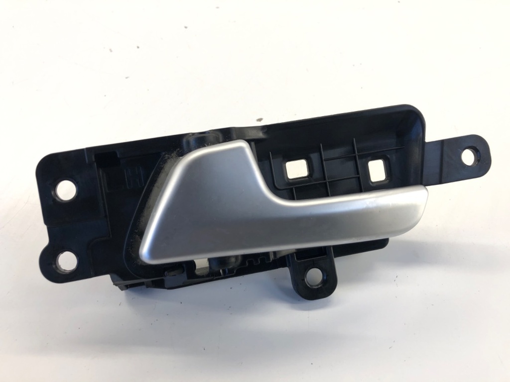 [STARK-831385] Tirador interior de puerta delantero izquierdo KIA Sportage IV (QL, QLE) 2015-2022