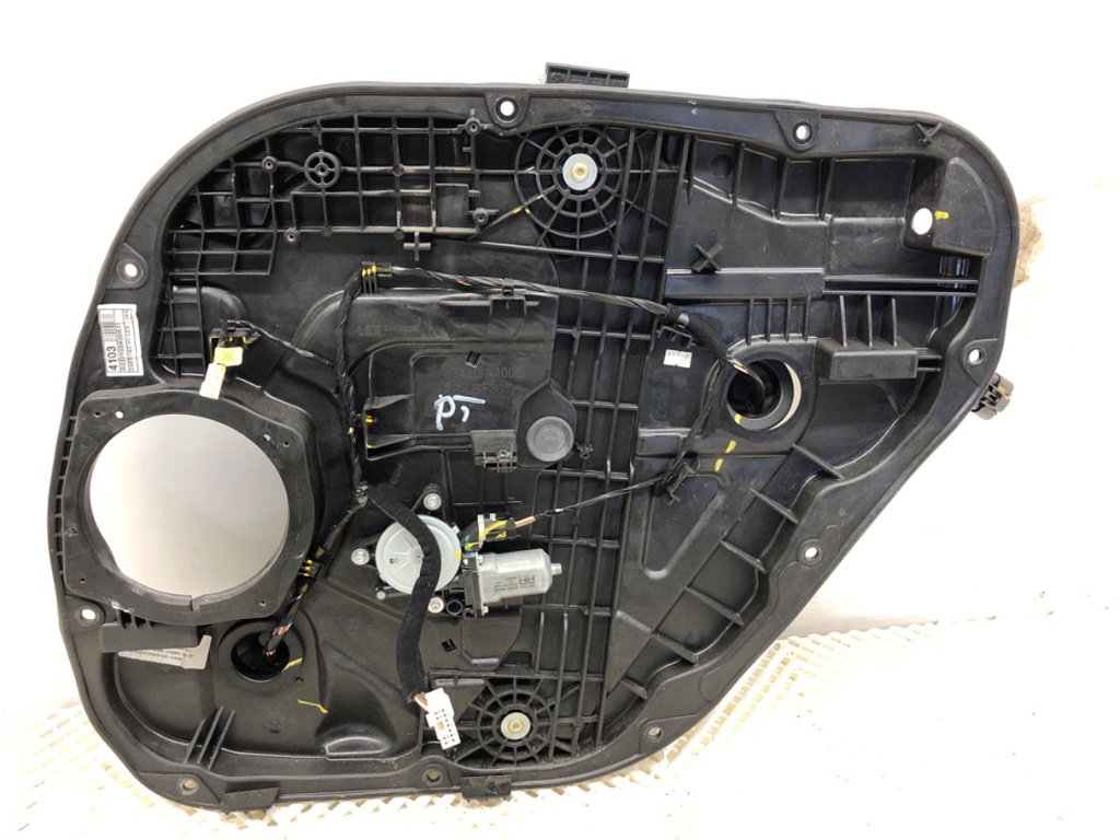 [STARK-839189] Elevalunas trasero derecho KIA CARENS IV 2013-2022
