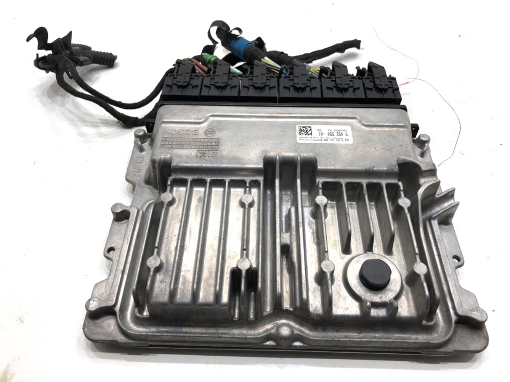 [STARK-829605] Centralita motor BMW X1 (F48) sDrive 18i 103 kW 2017-2022