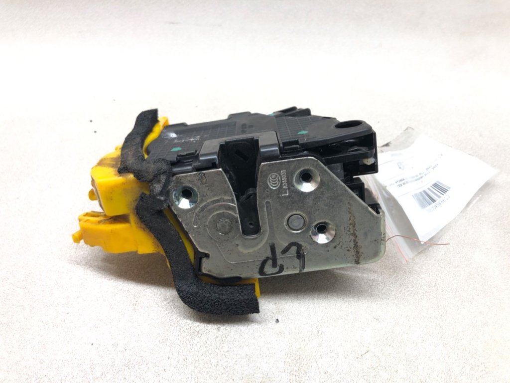 [STARK-459361] Cerradura de puerta delantera izquierda HYUNDAI i30 Kombi (GD) 2012-2022