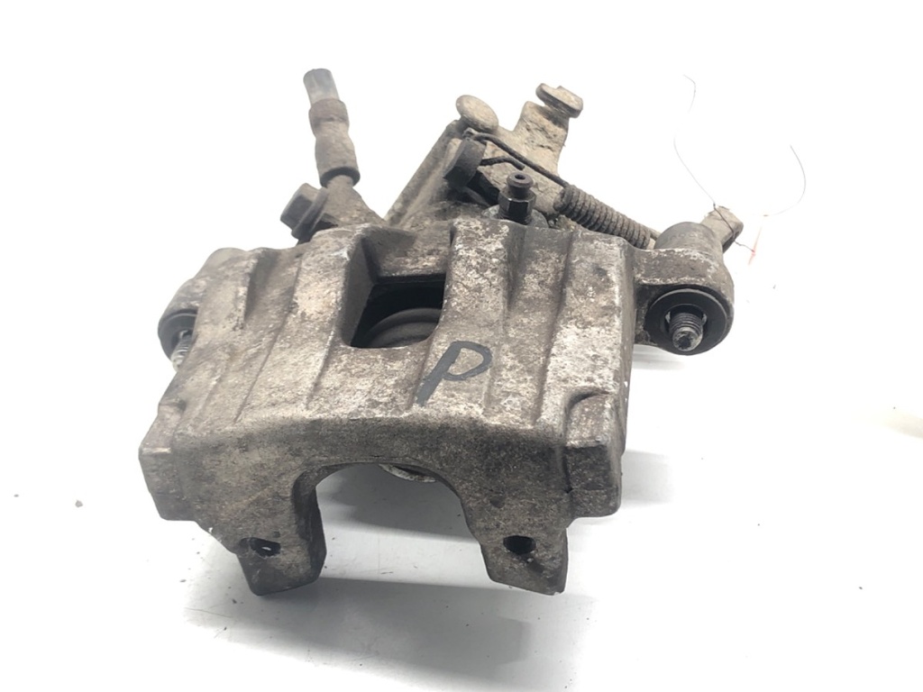 [STARK-545879] Pinza de freno trasera derecha SAAB 9-3 (YS3F, E79, D79, D75) 2002-2015 1.9 TiD