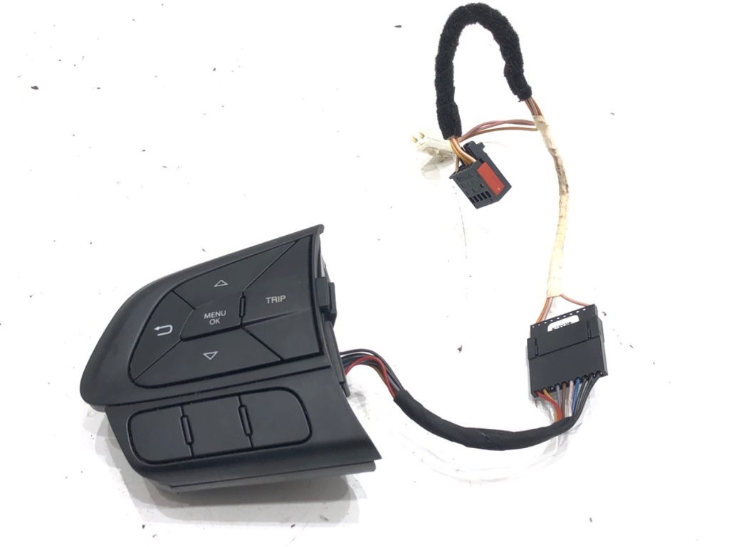 [STARK-656152] Mandos del volante FIAT TIPO sedan (356_) 2015-2022 1.4 gasolina