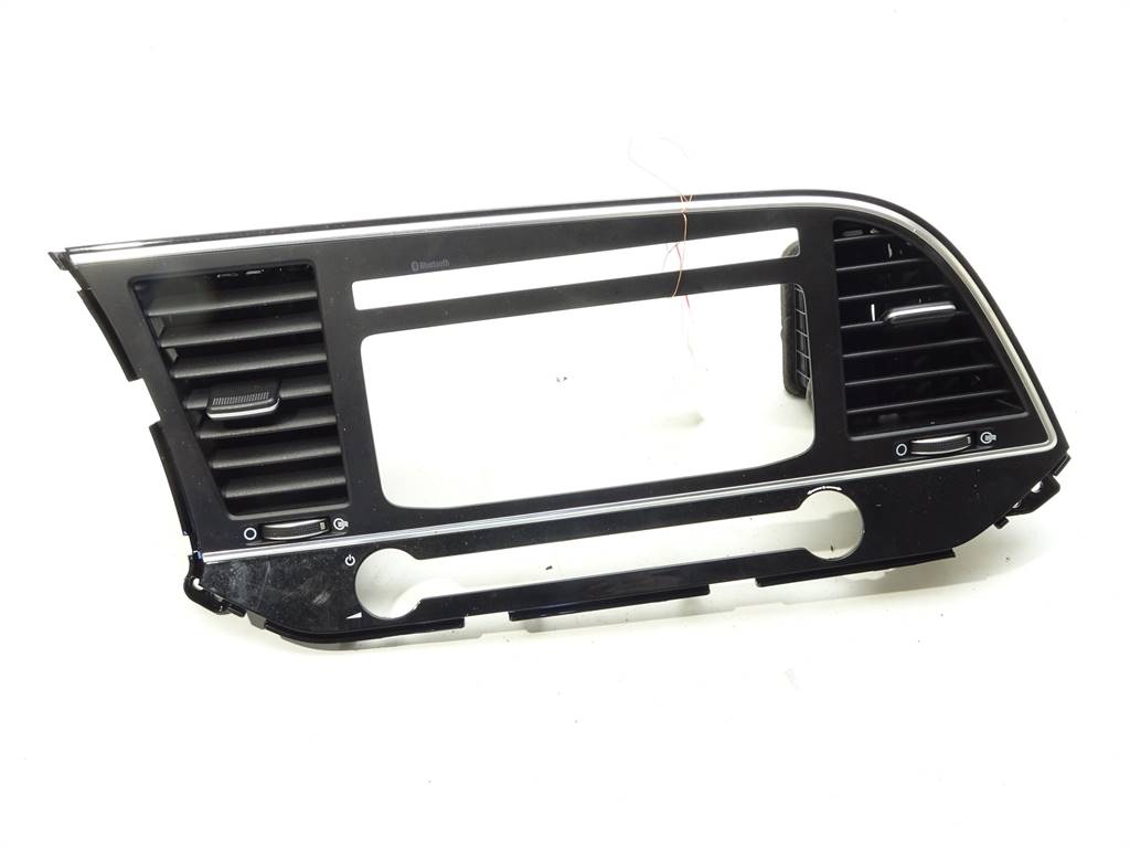 [STARK-397774] Rejilla de admisión frontal HYUNDAI ELANTRA VI sedan (AD, ADA) 2015-2022