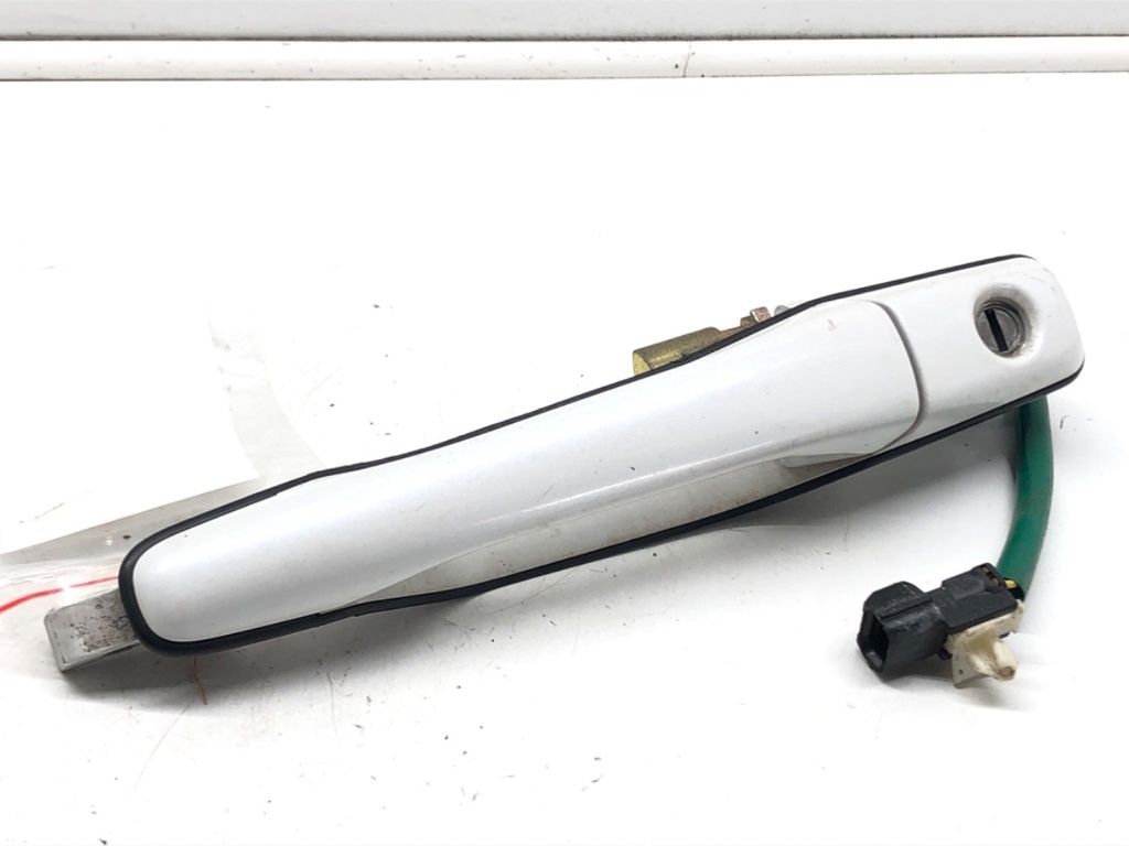 [STARK-551719] Manilla exterior delantera izquierda Mitsubishi Outlander I (CU_W) 2001-2008