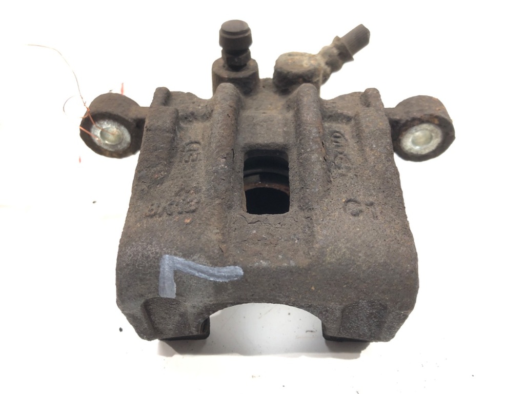[STARK-575792] Pinza de freno trasera izquierda HYUNDAI i30 (FD) 2007-2012