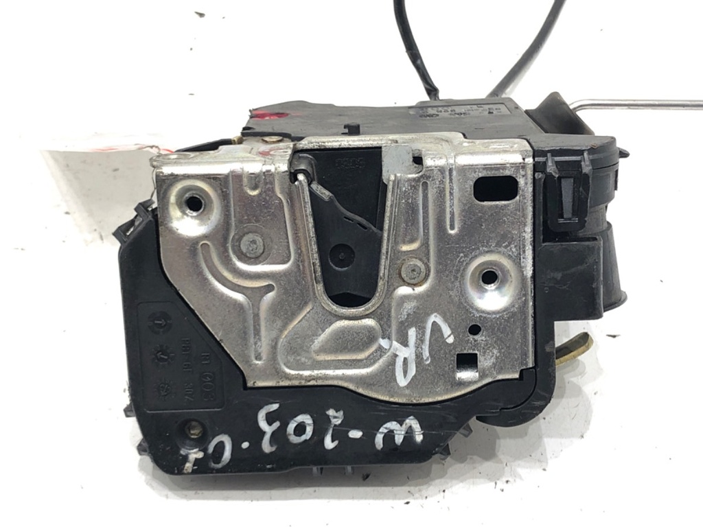 [STARK-626946] Cierre de puerta delantero derecho Mercedes-Benz Clase C (W203) 2000-2007