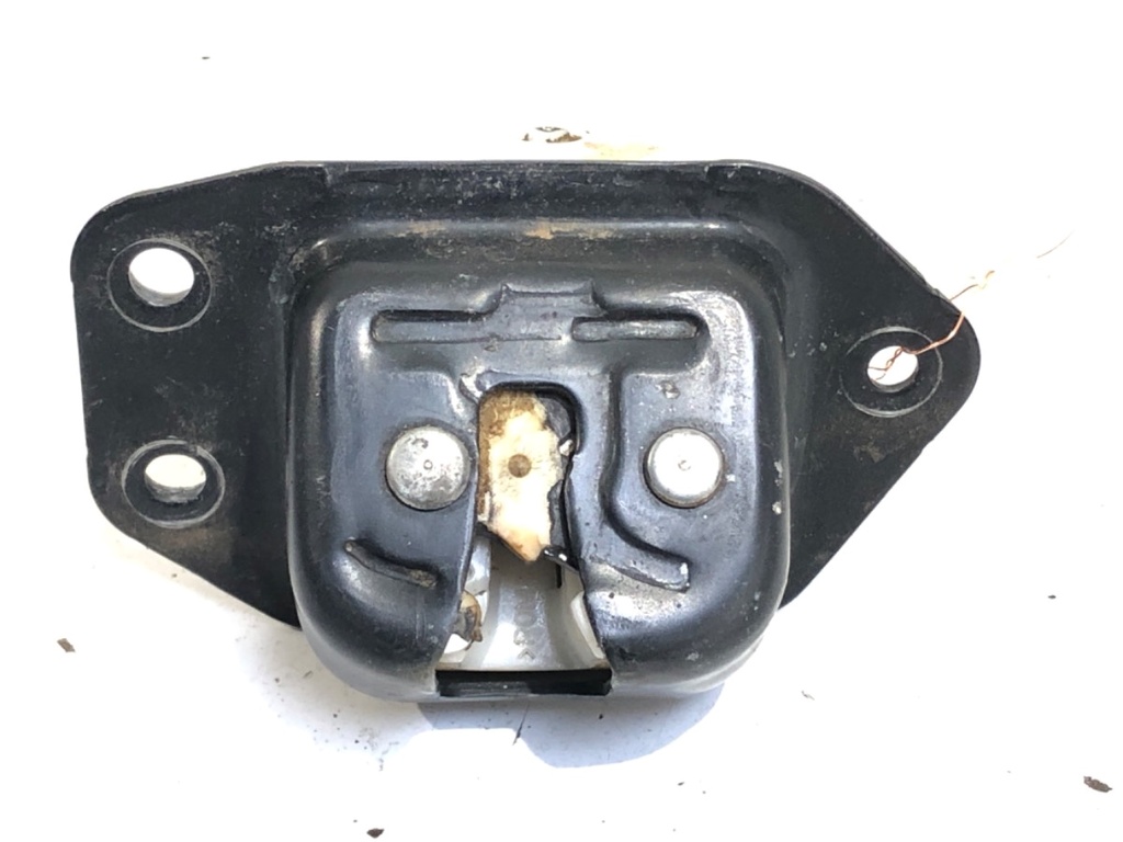 [STARK-757173] Cerradura de portón trasero Nissan Juke (F15) 2010-2022 1.6 gasolina