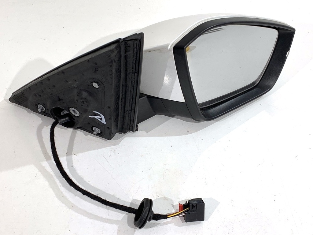 [STARK-884734] Retrovisor derecho SKODA SCALA (NW1) 2019-2022
