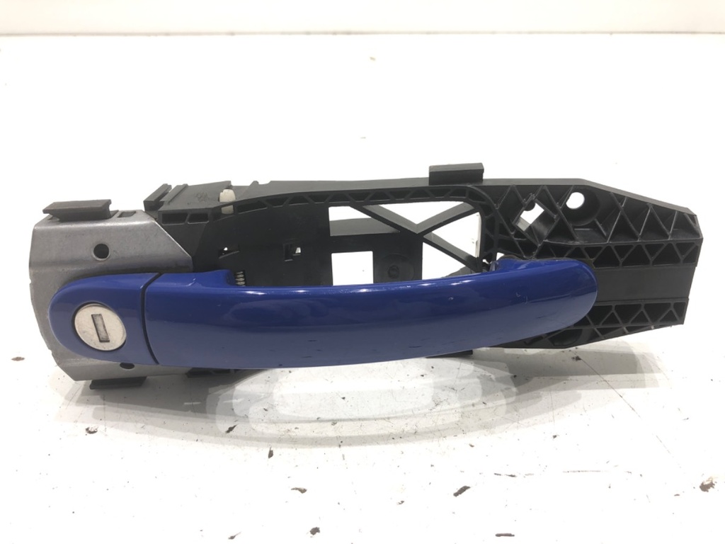 [STARK-765812] Manilla exterior delantera izquierda SKODA RAPID (NH3, NK3, NK6) 2012-2022