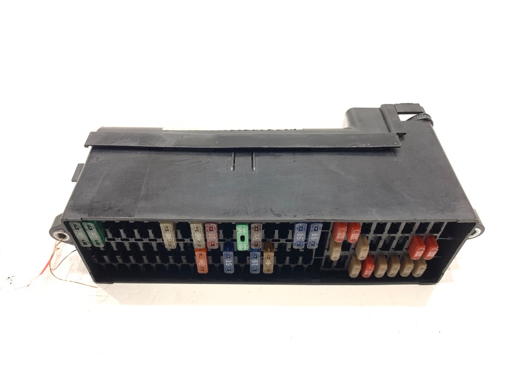 Caja de fusibles VW Touran (1T1, 1T2) 2003-2010 1.9 TDI