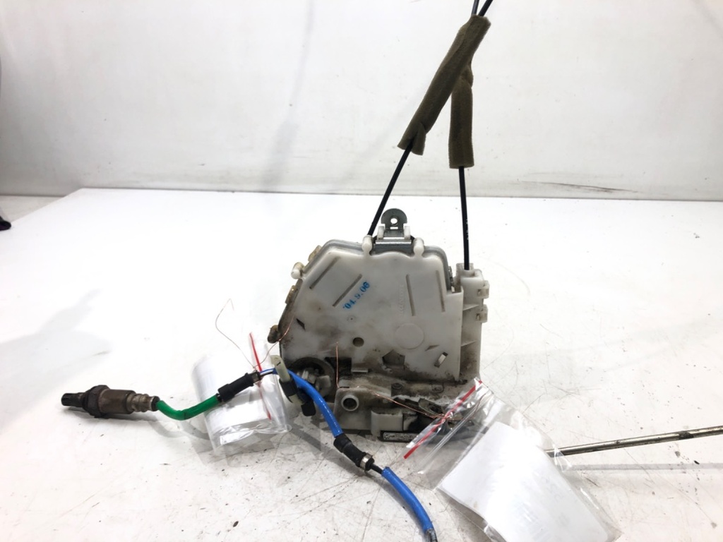 [STARK-526941] Cerradura de puerta delantera izquierda HONDA FR-V (BE) 2.0 (BE3) 2005-2022