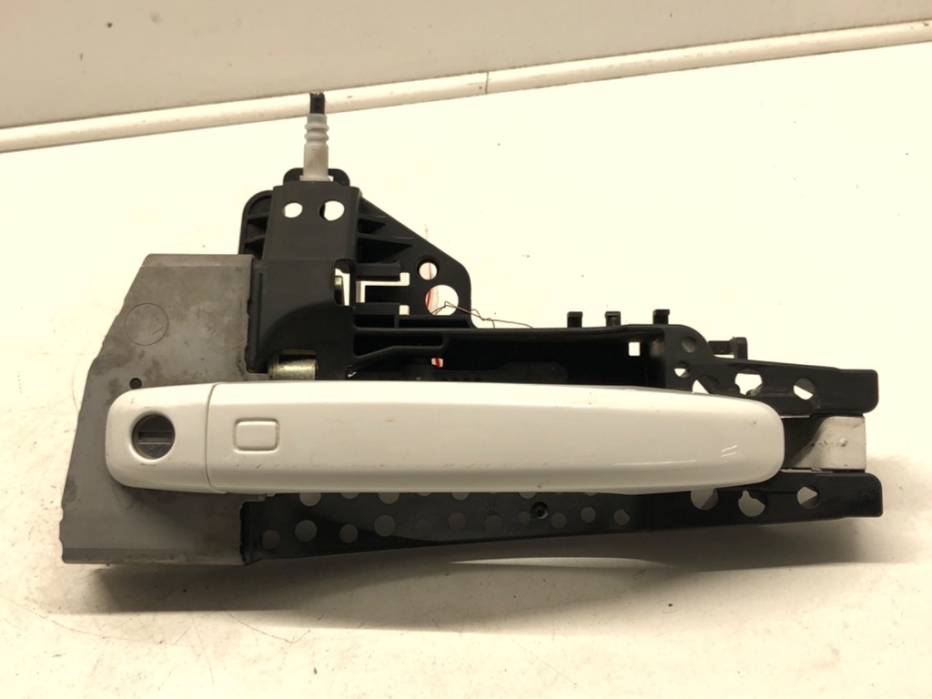 [STARK-552671] Manilla exterior de puerta delantera izquierda Audi A4 B8 Avant (8K5) 2007-2015