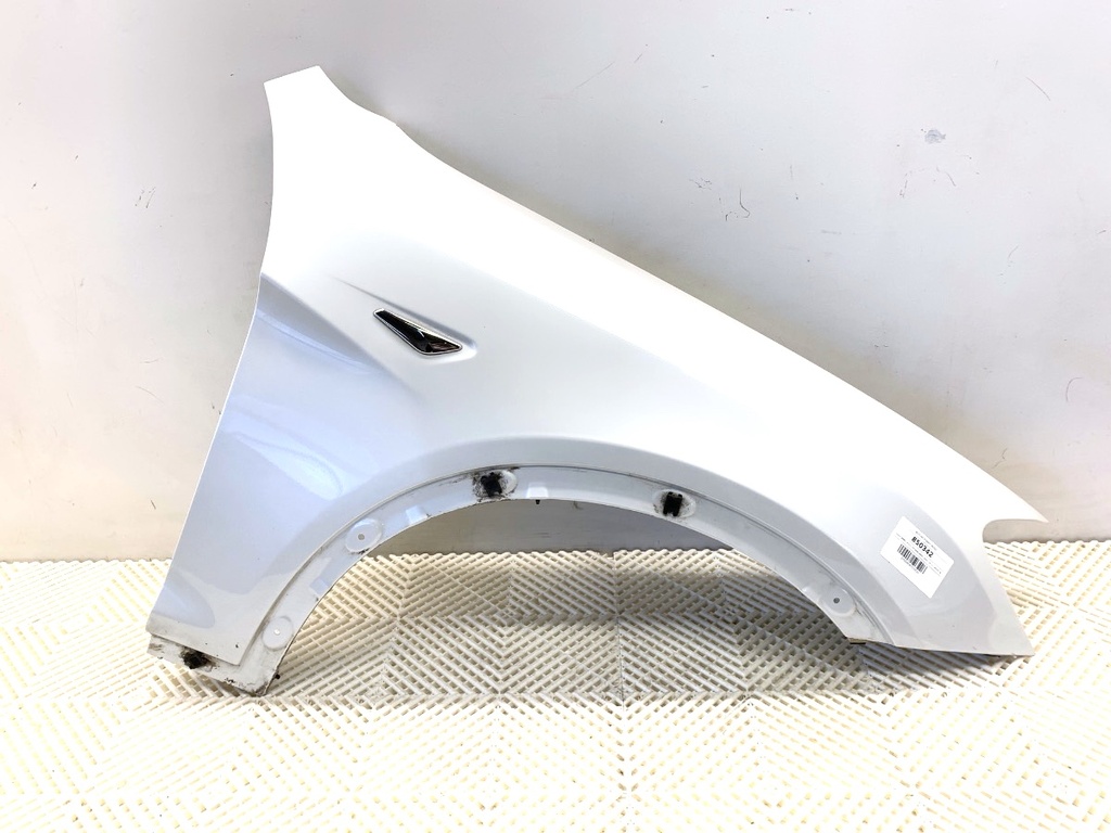 [STARK-850342] Aleta delantera derecha BMW X3 (F25) 2010-2017