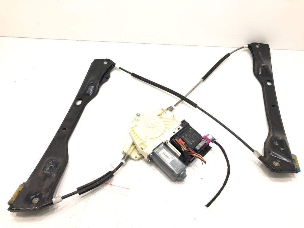 [STARK-700254] Elevador de ventana delantero derecho VW Passat B6 Variant (3C5) 2005-2011