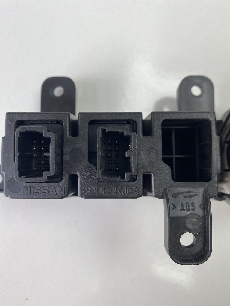 [EPE-101547] Interruptor multifunción con pomo Nissan Navara D23M