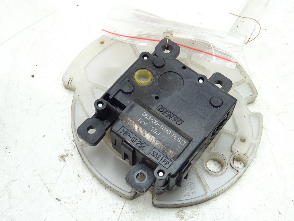 [STARK-434166] Calefactor auxiliar TOYOTA LAND CRUISER 200 (_J2_) 5.7 V8 (URJ200) 2008-2022