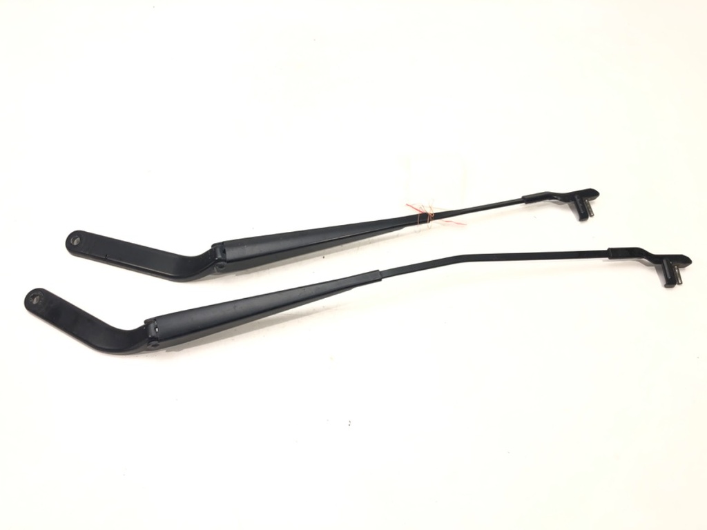 [STARK-501428] Brazo limpiaparabrisas delantero completo BMW X6 (E71, E72) 2007-2014