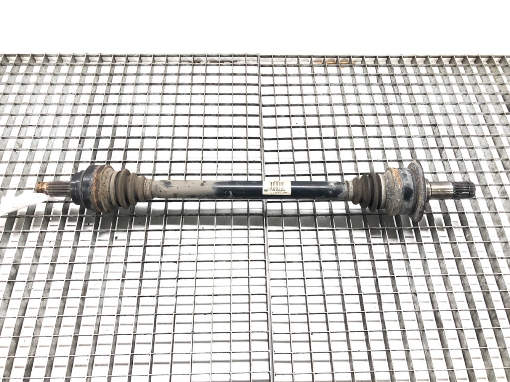 [STARK-560213] Eje trasero derecho BMW Serie 7 (F01, F02, F03, F04) 2008-2015