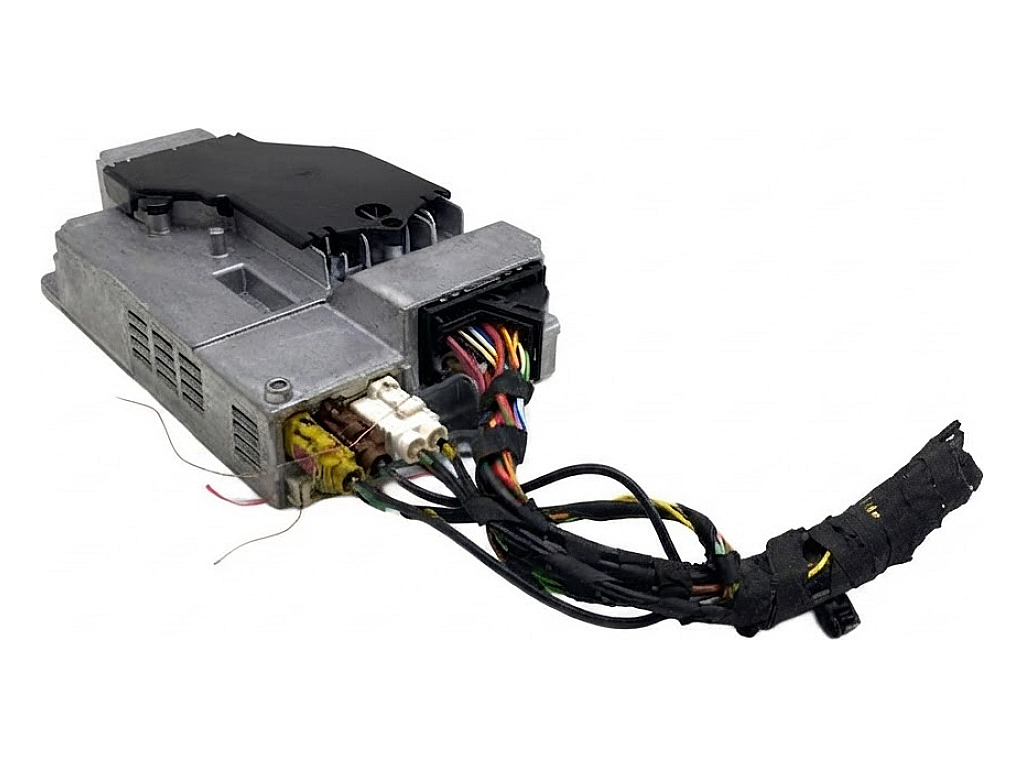 [STARK-912346] Amplificador BMW Serie 1 (F70) 2024-