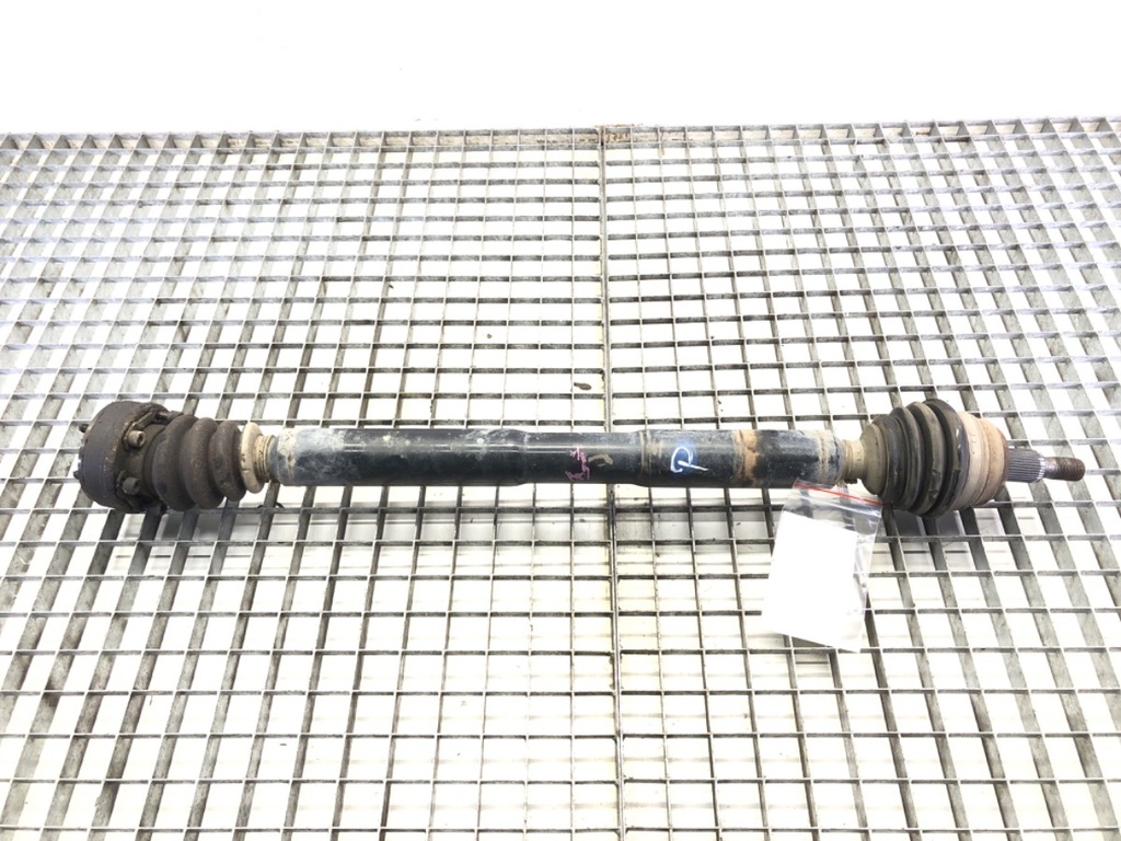 [STARK-603422] Semieje derecho delantero AUDI A3 (8L1) 1.6 74kW 1996-2003
