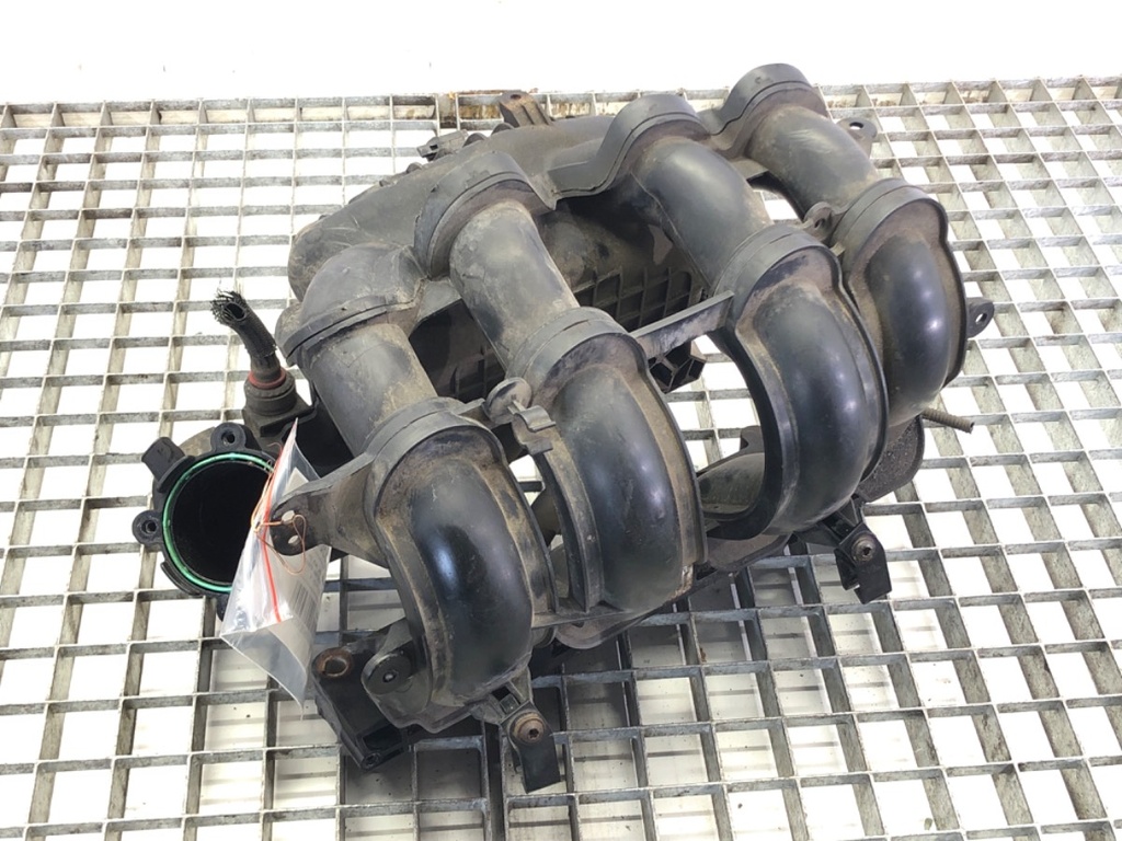 [STARK-608302] Colector de admisión Ford Focus II (DA_, HCP, DP) 1.6 Flex 85 kW