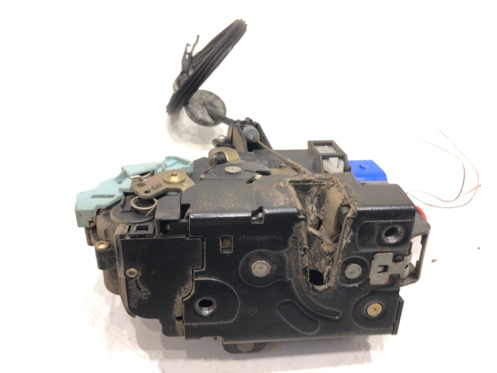 [STARK-621860] Cerradura de puerta delantera izquierda VW Caddy III (2KB, 2KJ, 2CB) 2.0 SDI 2004-2010