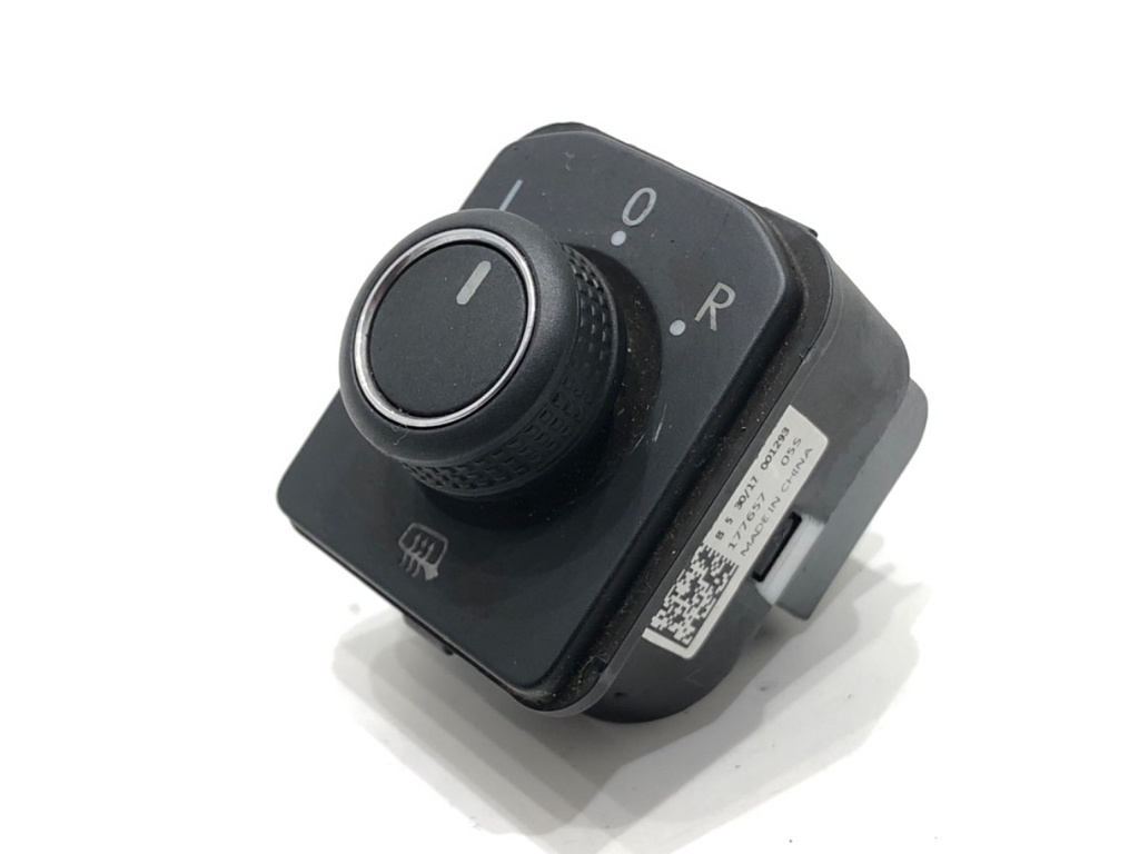 [STARK-644743] Interruptor de ajuste de espejos VW Polo VI (AW1, BZ1, AE1) 2017-2022