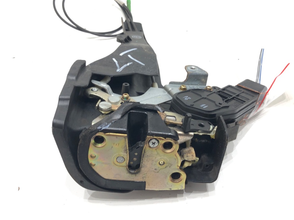 [STARK-653524] Cerradura de puerta trasera izquierda Toyota Avensis Verso (_M2_) 2001-2011