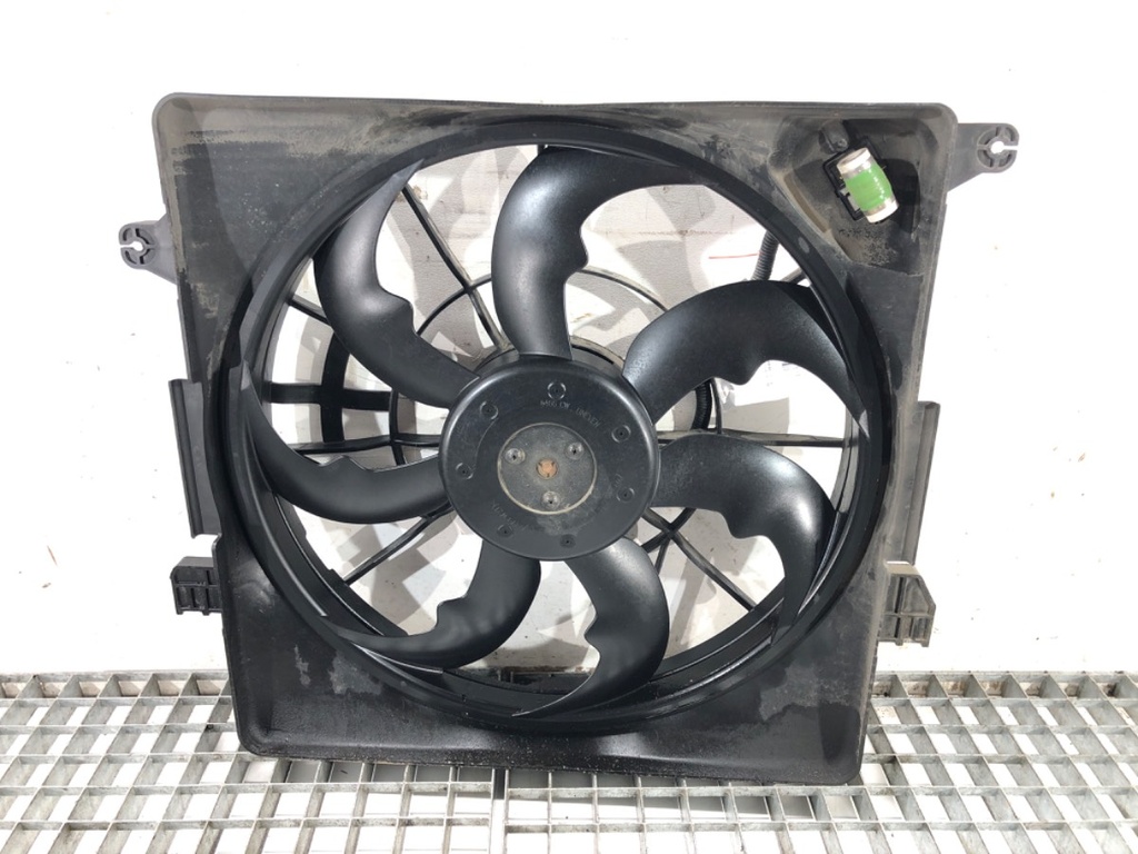 [STARK-664766] Ventilador del radiador HYUNDAI i40 I Kombi Van (VF) 1.7 CRDI 85 kW 2011-2022
