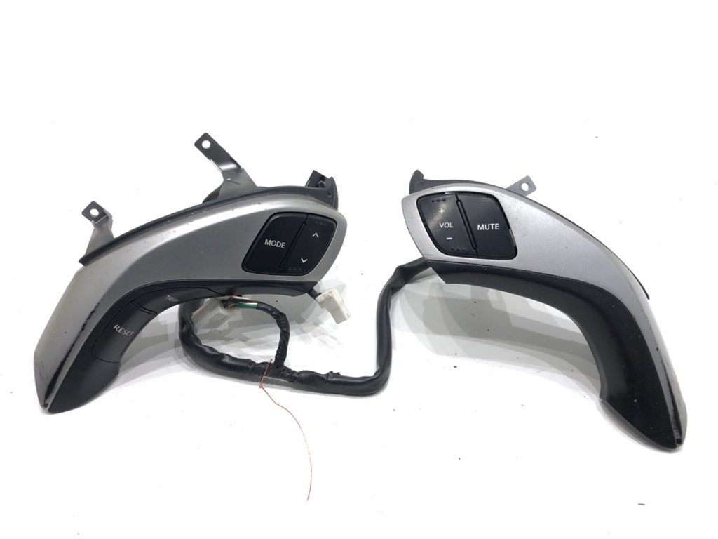 [STARK-683894] Interruptores de volante HYUNDAI ELANTRA V (MD, UD) 1.6 gasolina 97 kW (132 CV) 2011-2015