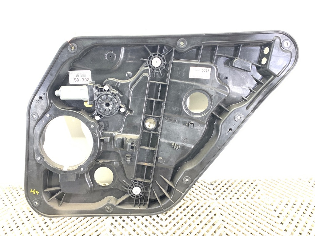 [STARK-683905] Elevador de ventanilla trasero derecho HYUNDAI ELANTRA V sedan (MD, UD) 2010-2022