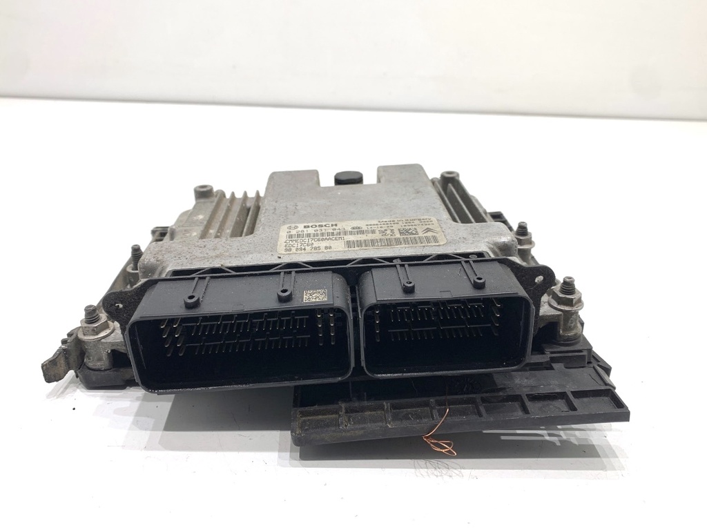 [STARK-843989] Centralita motor PEUGEOT 308 SW II 1.6 BlueHDi 120 88 kW 2014-2021