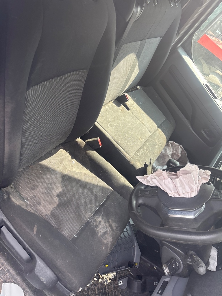[EPE-125442] Asiento delantero derecho Opel Vivaro 2023